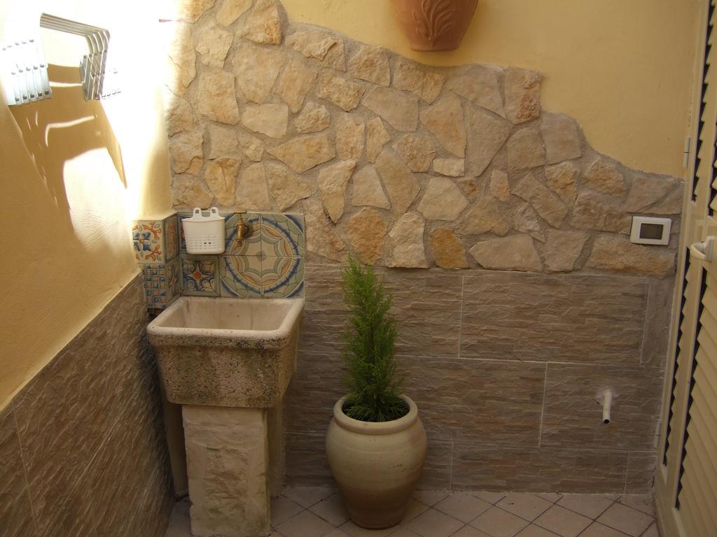 Ferienwohnung La Nicchia Noto Zimmer foto